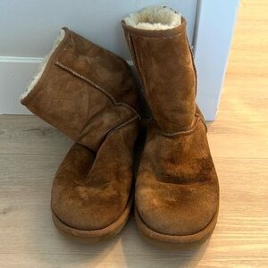 Size 9 Uggs